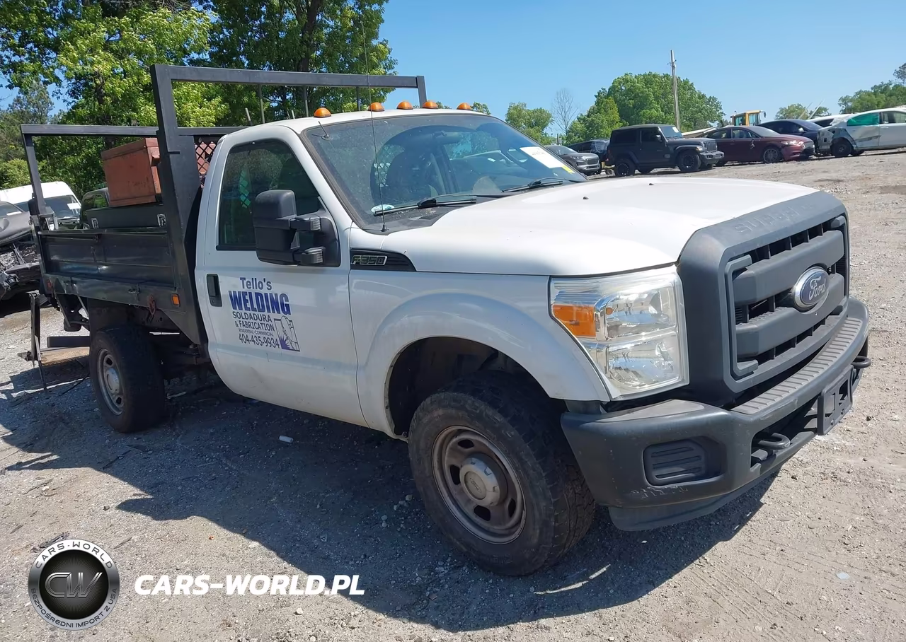 2012 Ford F-350 Chassis Xl