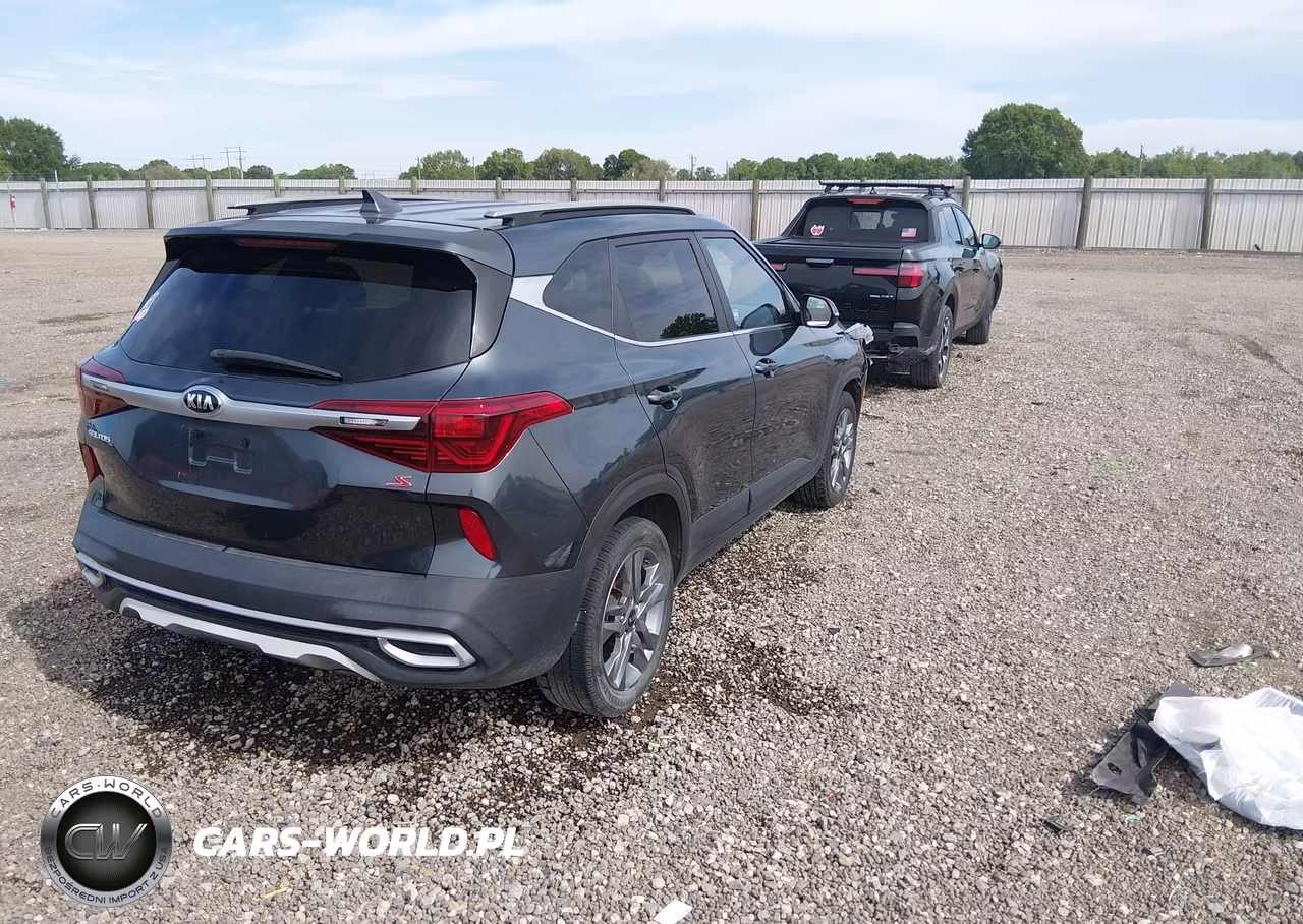 2021 Kia Seltos S VIN:KNDEU2AA4M7185793 - 4