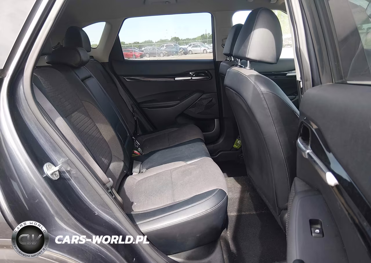 2021 Kia Seltos S VIN:KNDEU2AA4M7185793 - 8