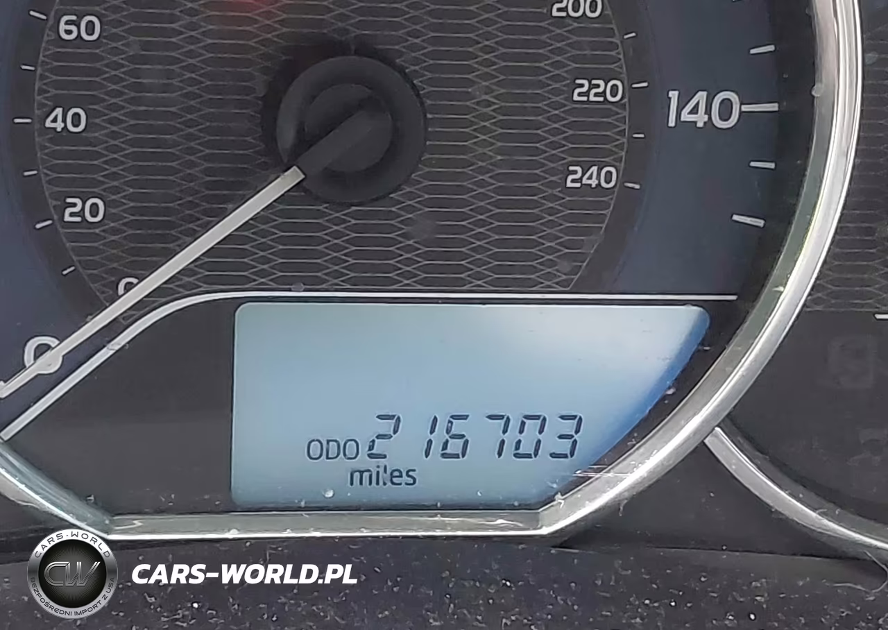 2015 Toyota Corolla Le VIN:2T1BURHE8FC386960 - 15