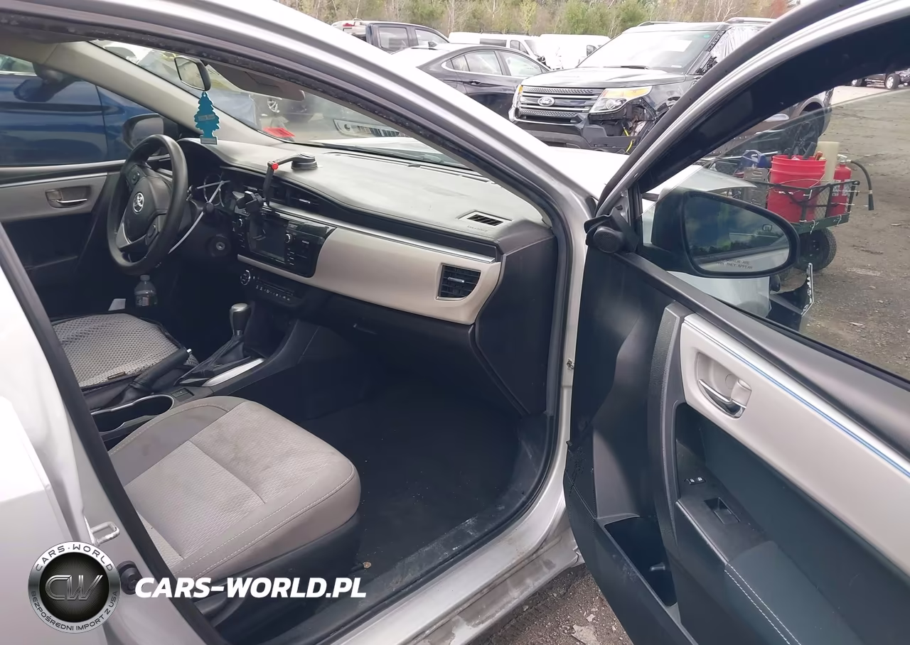 2015 Toyota Corolla Le VIN:2T1BURHE8FC386960 - 5