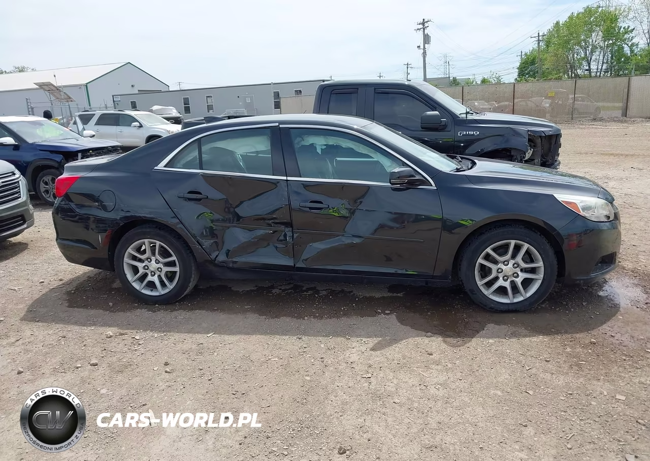 2015 Chevrolet Malibu 1Lt VIN:1G11C5SL2FF131817 - 13
