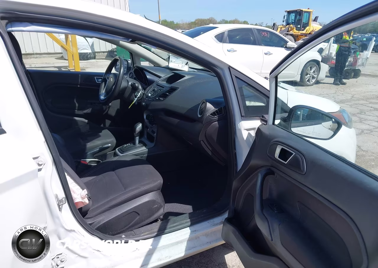 2014 Ford Fiesta Se VIN:3FADP4BJ5EM186204 - 5