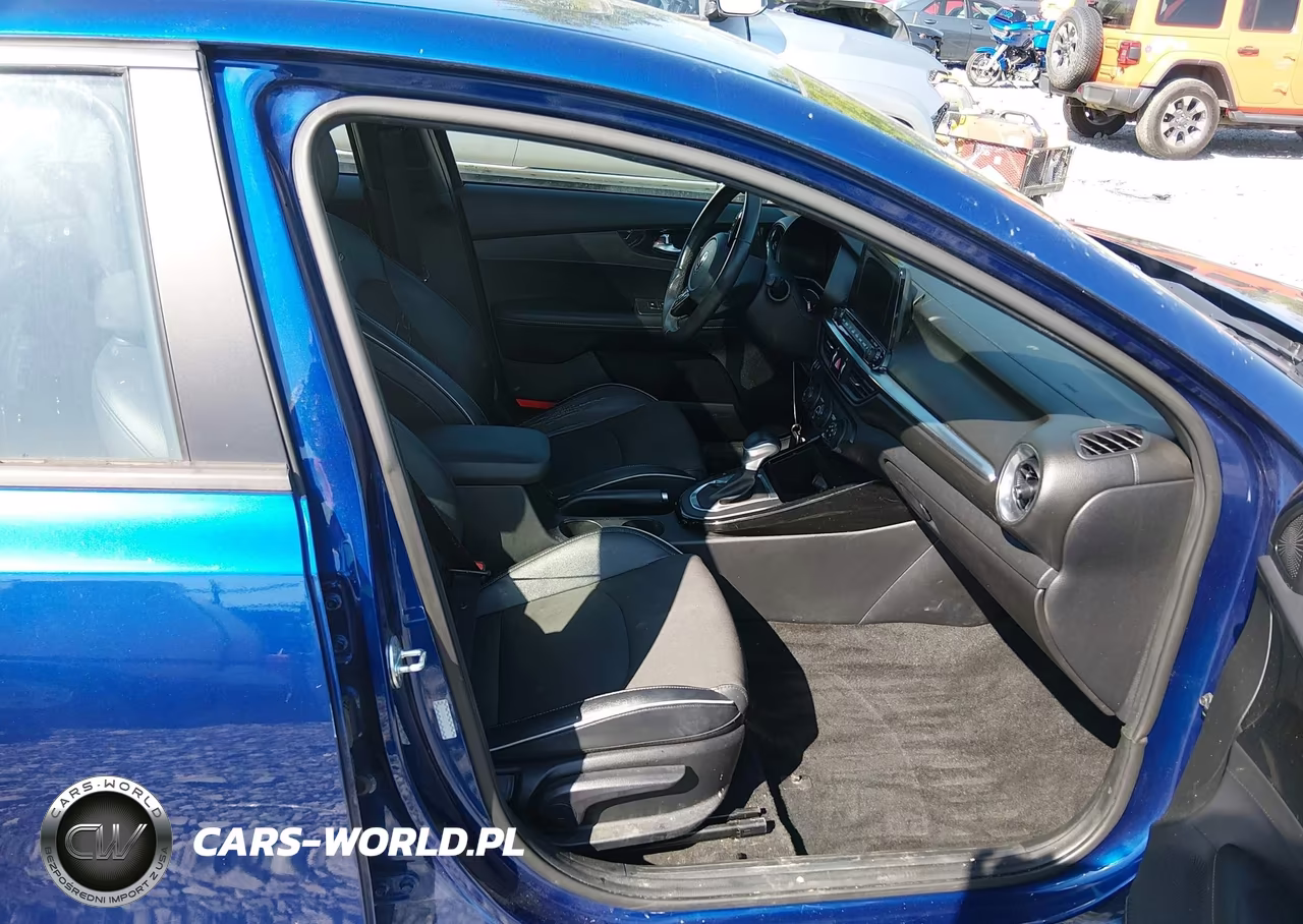 2020 Kia Forte Gt-Line VIN:3KPF34AD3LE252153 - 5