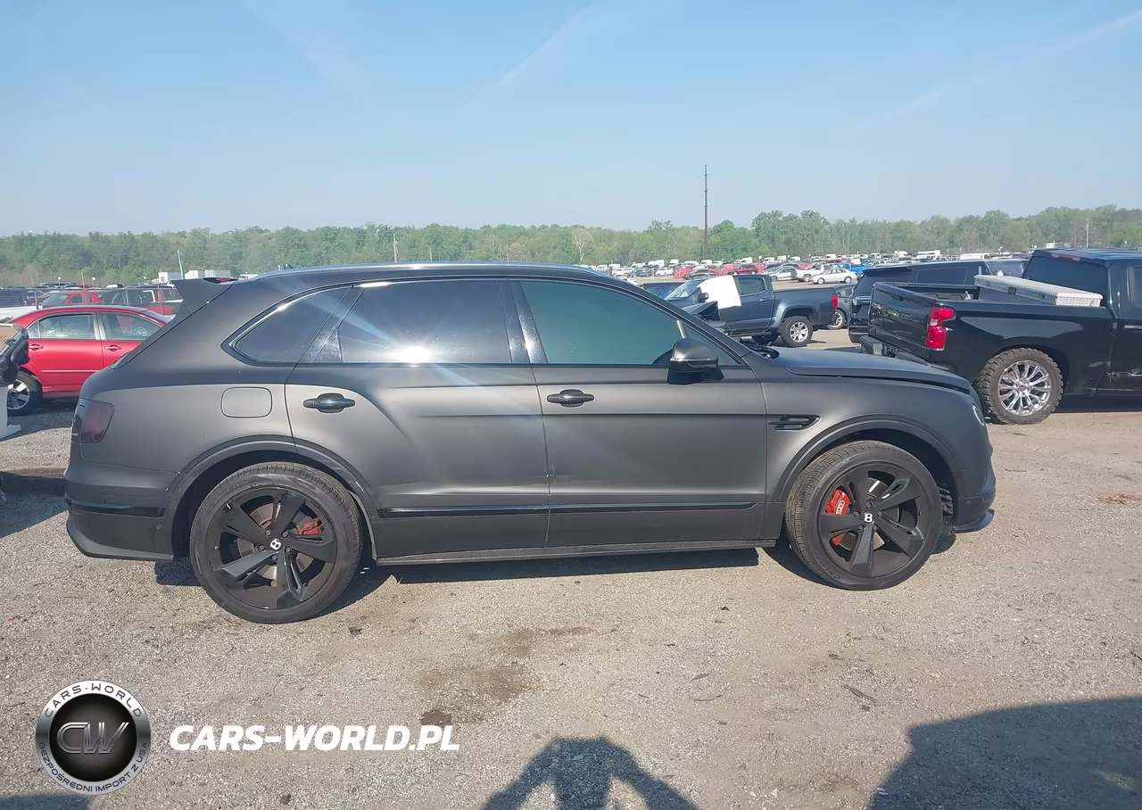 2018 Bentley Bentayga Activity Edition-Black Edition-Mulliner-Onyx Edition-W12 VIN:SJAAC2ZV6JC020650 - 13