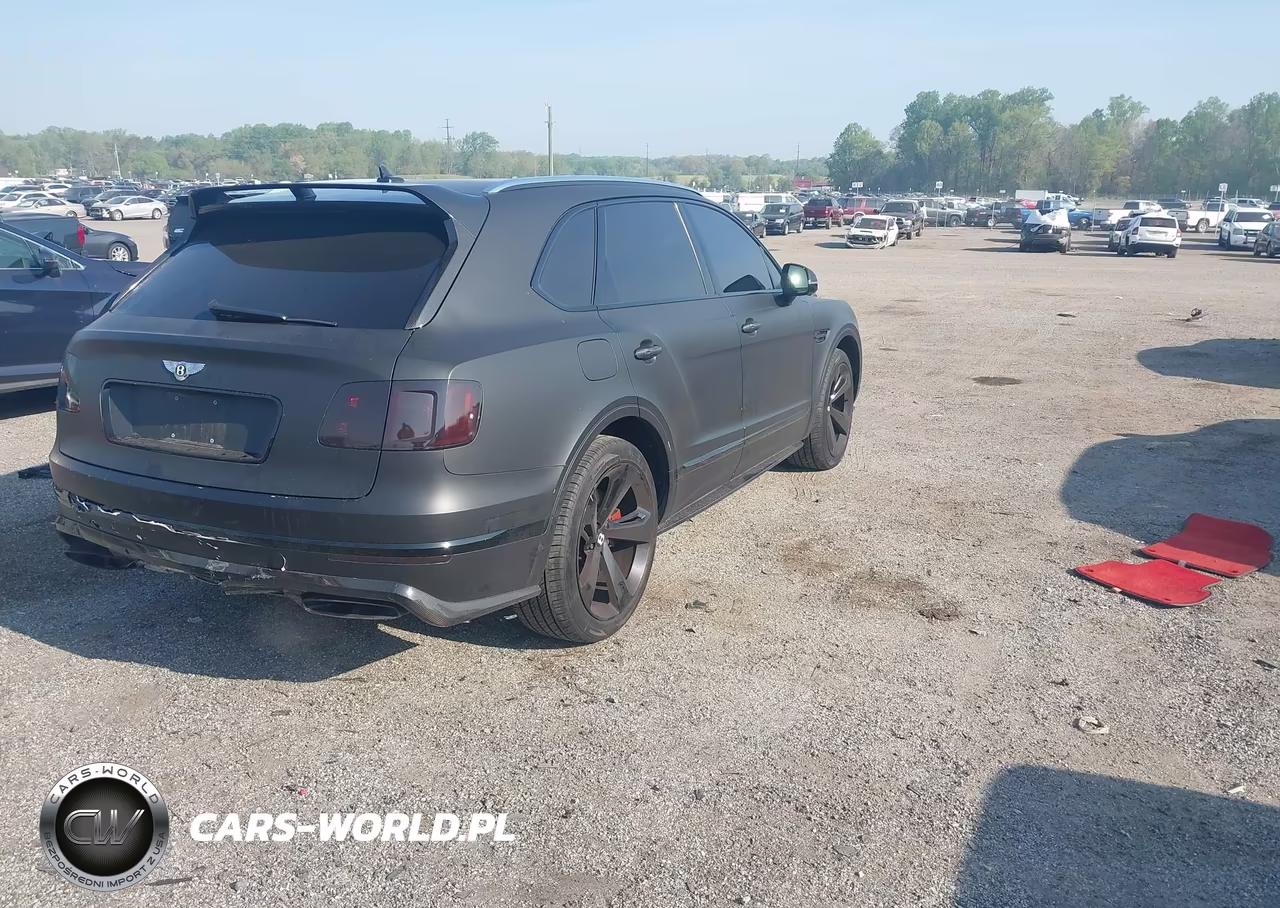 2018 Bentley Bentayga Activity Edition-Black Edition-Mulliner-Onyx Edition-W12 VIN:SJAAC2ZV6JC020650 - 4
