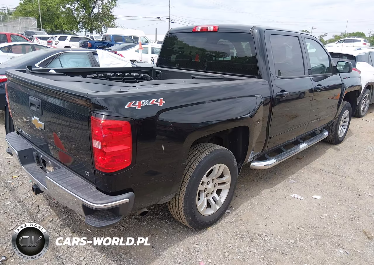 2017 Chevrolet Silverado 1500 1Lt VIN:3GCUKREC1HG329672 - 4