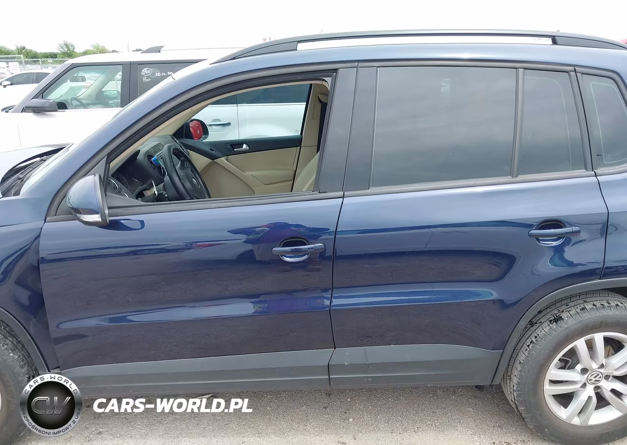 2016 Volkswagen Tiguan S VIN:WVGAV7AX1GW509379 - 14