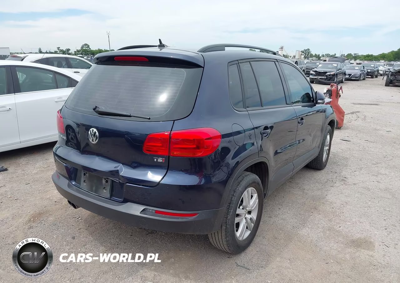 2016 Volkswagen Tiguan S VIN:WVGAV7AX1GW509379 - 4