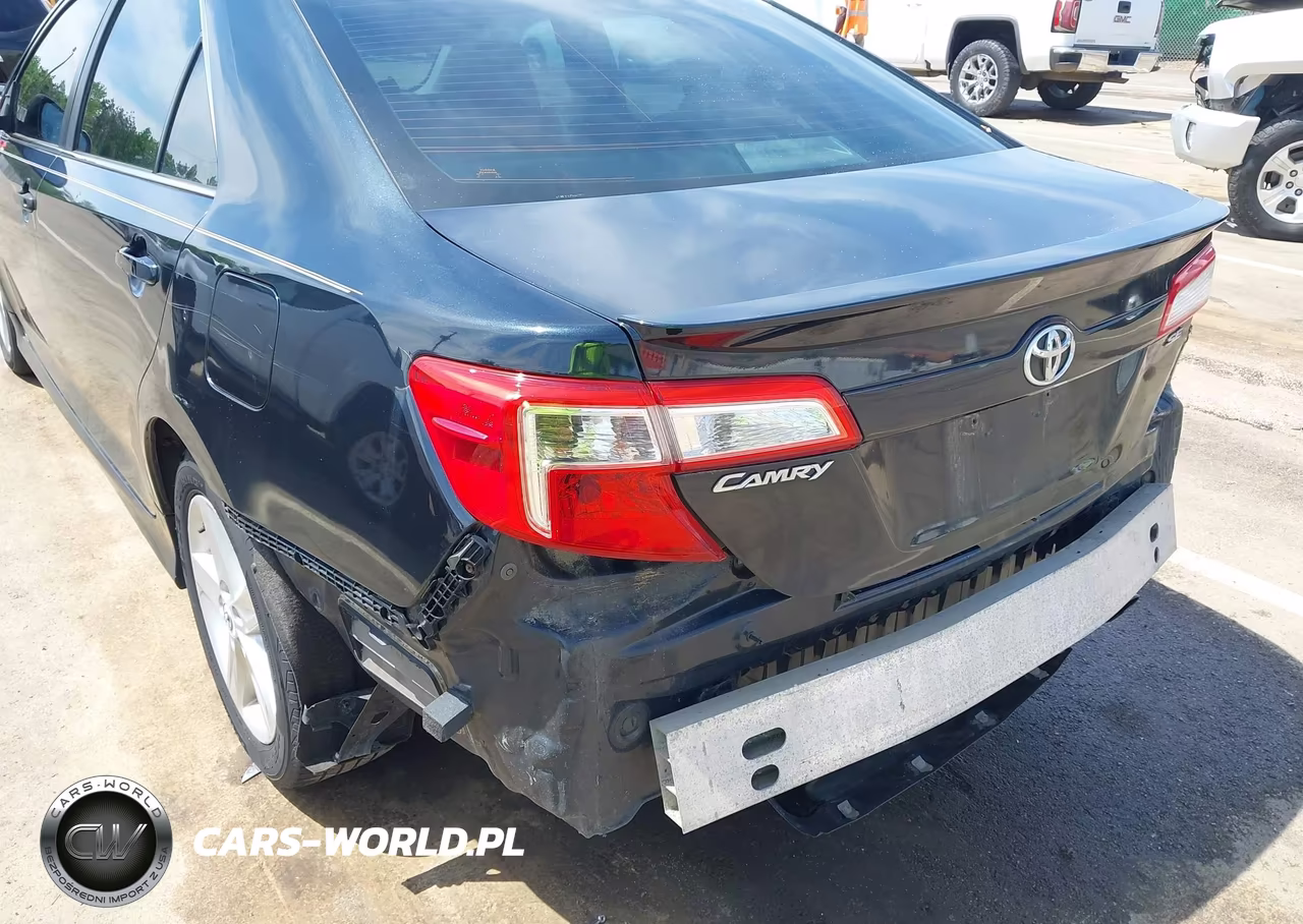 2013 Toyota Camry Se VIN:4T1BF1FK3DU667094 - 18