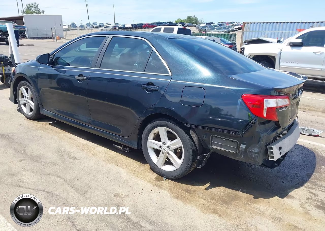 2013 Toyota Camry Se VIN:4T1BF1FK3DU667094 - 3