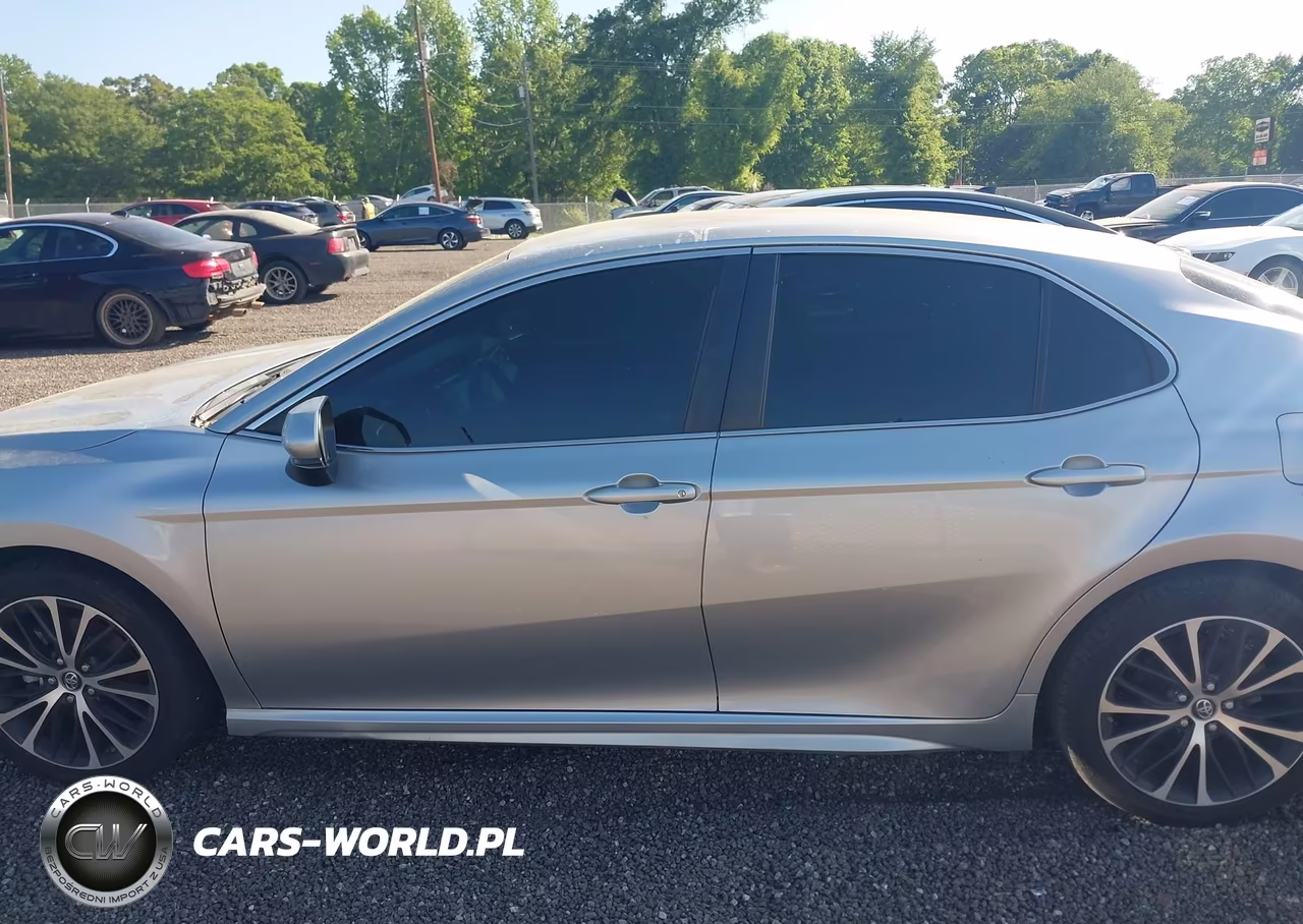 2018 Toyota Camry Se VIN:4T1B11HK8JU572926 - 14