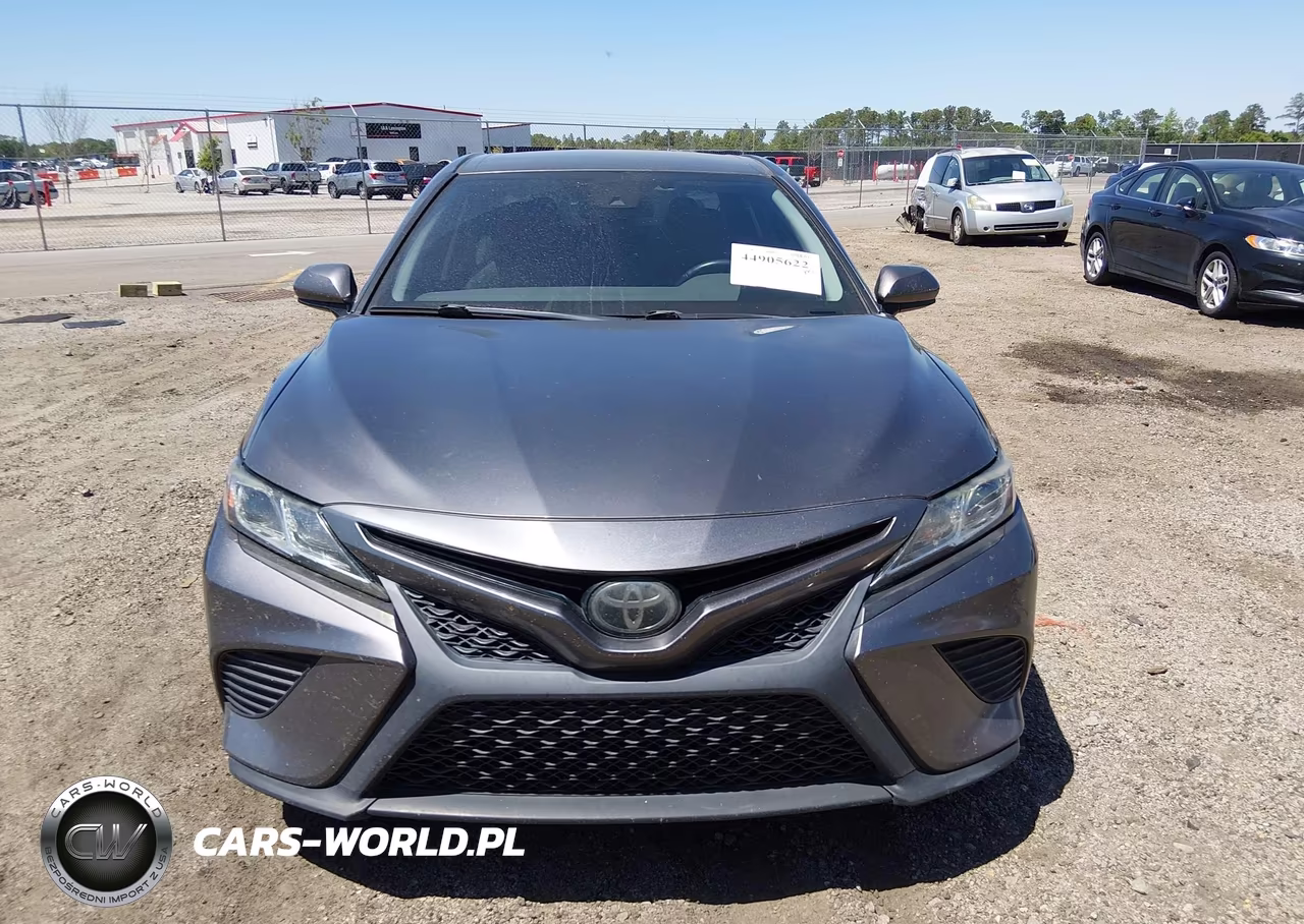 2020 Toyota Camry Se VIN:4T1G11AKXLU860918 - 13