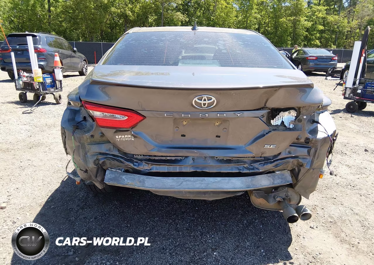 2020 Toyota Camry Se VIN:4T1G11AKXLU860918 - 6