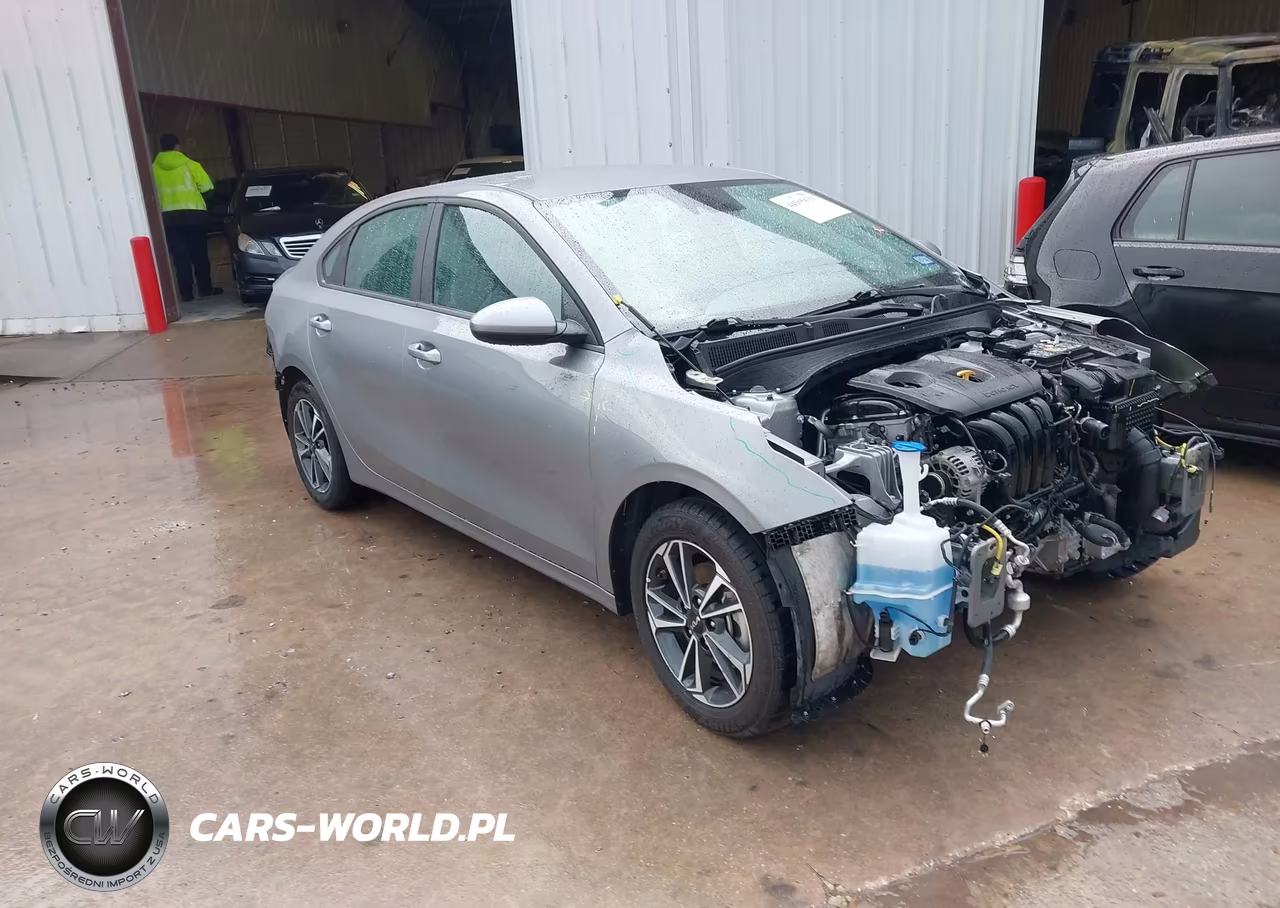 2024 Kia Forte Lxs – zdjęcie 1 z 17