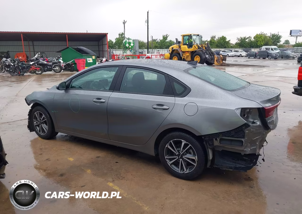 2024 Kia Forte Lxs VIN:3KPF24ADXRE811550 - 15