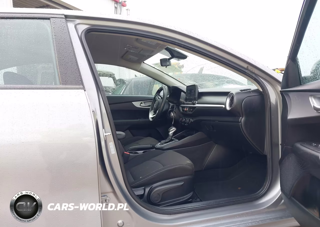 2024 Kia Forte Lxs VIN:3KPF24ADXRE811550 - 5