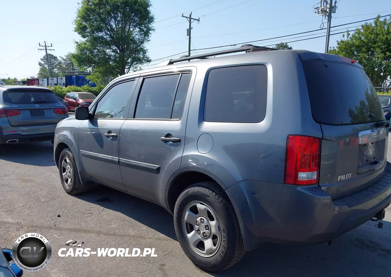2011 Honda Pilot Lx VIN:5FNYF4H22BB103990 - 3