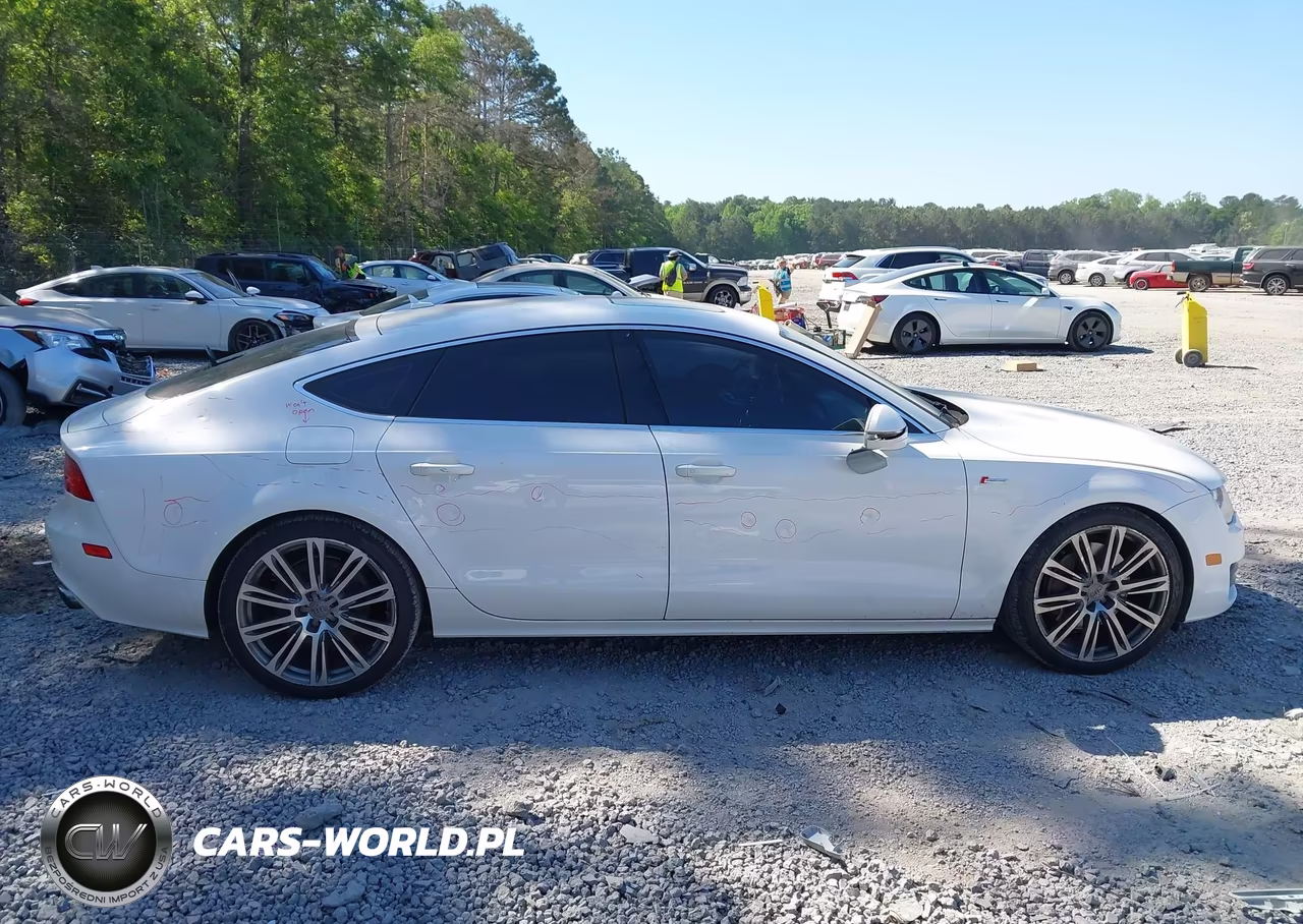 2012 Audi A7 Premium VIN:WAUSGAFC5CN017912 - 13