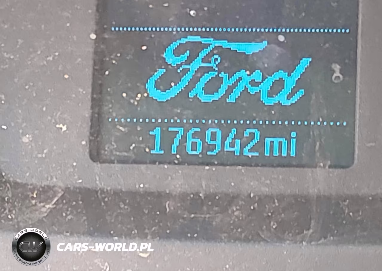 2016 Ford Transit-350 VIN:1FTBW2YG7GKA92937 - 15