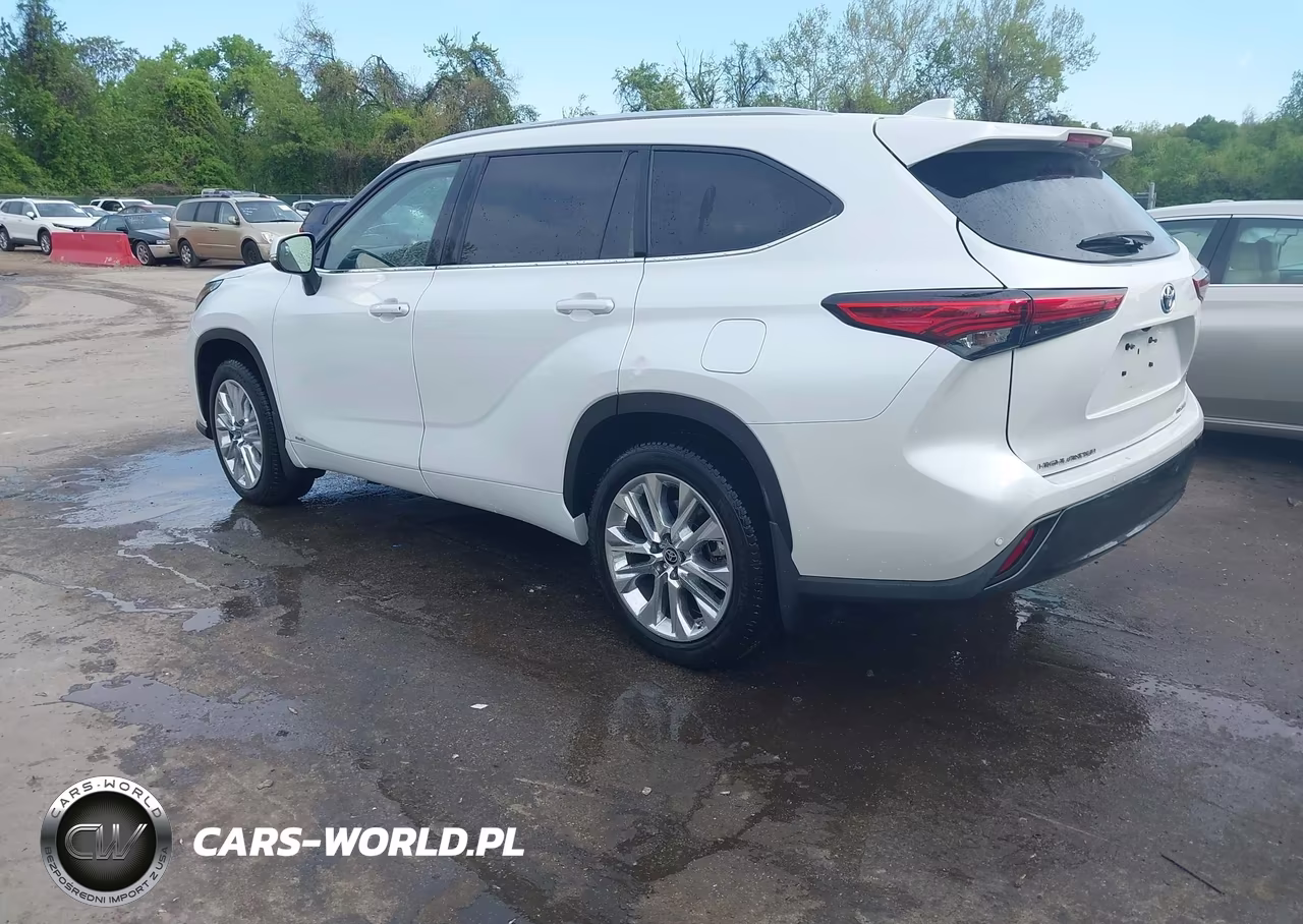 2023 Toyota Highlander Hybrid Limited VIN:5TDXBRCH5PS578357 - 3