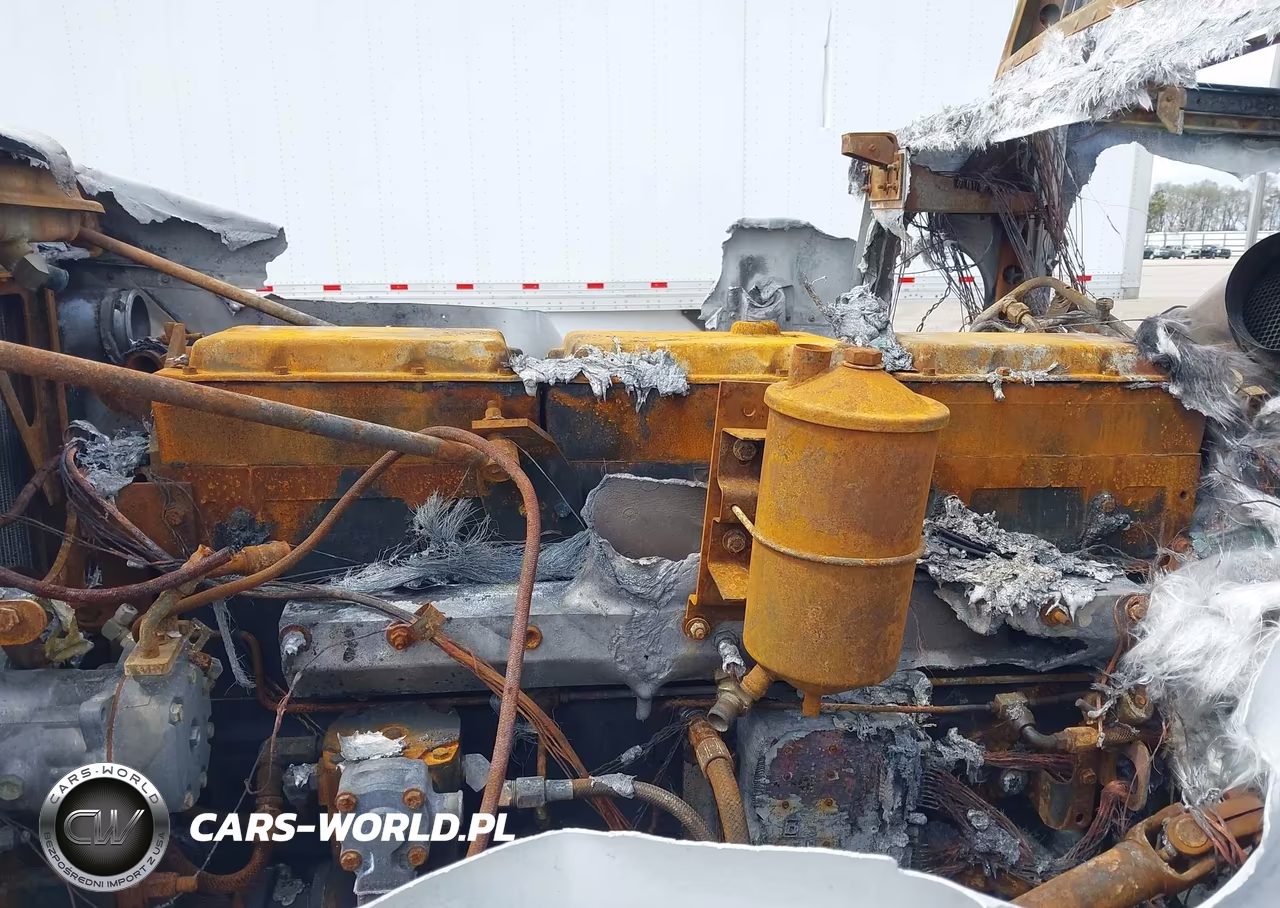 1998 Peterbilt 379 VIN:1XP5D69X4WN466036 - 10