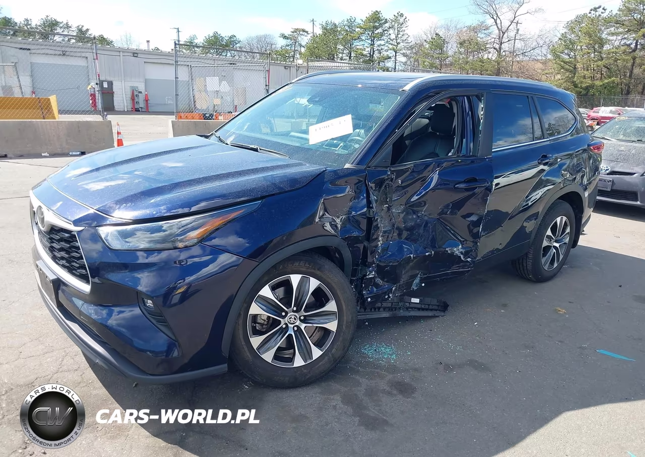 2023 Toyota Highlander Xle VIN:5TDKDRBH5PS035113 - 2