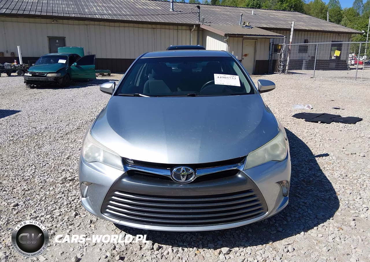 2015 Toyota Camry Le VIN:4T4BF1FK9FR490804 - 12