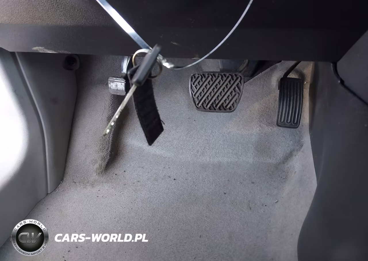 2013 Nissan Rogue S VIN:JN8AS5MT2DW533247 - 11