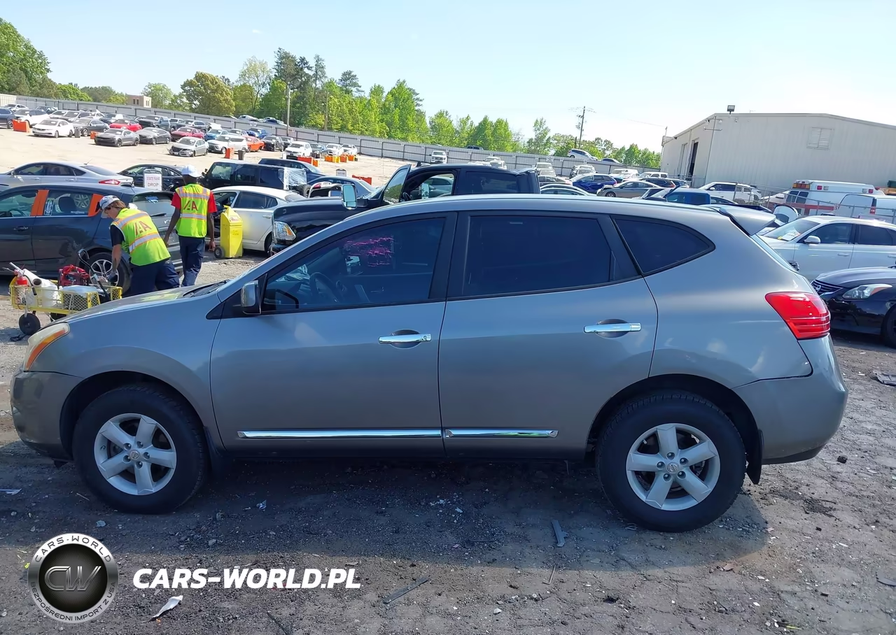 2013 Nissan Rogue S VIN:JN8AS5MT2DW533247 - 14