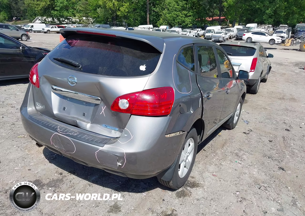2013 Nissan Rogue S VIN:JN8AS5MT2DW533247 - 4