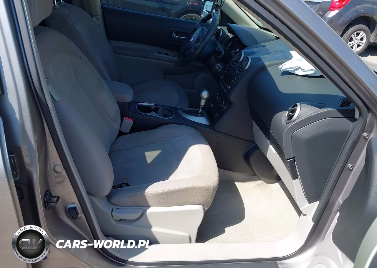 2013 Nissan Rogue S VIN:JN8AS5MT2DW533247 - 5