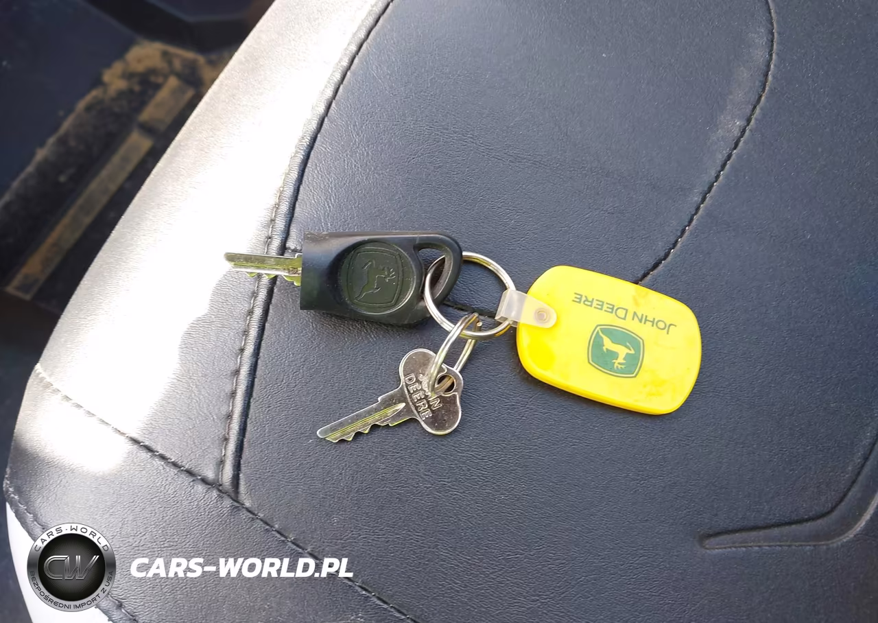 2018 John Deere Sxs VIN:1M0R860MHJM010280 - 11