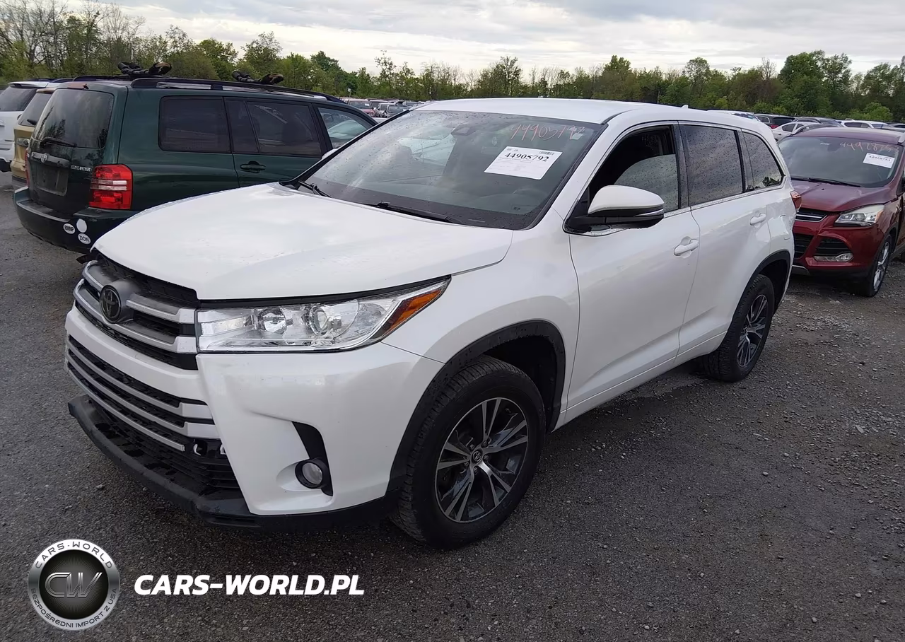 2018 Toyota Highlander Le Plus VIN:5TDZZRFH3JS258011 - 2