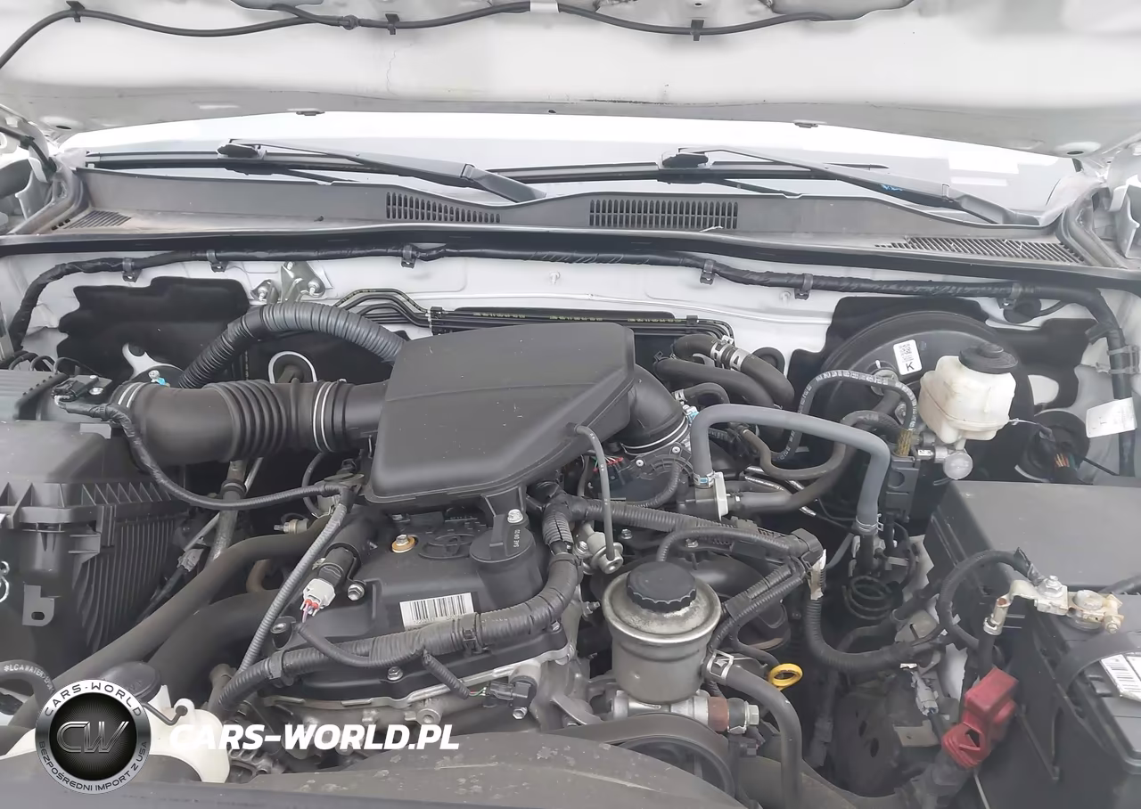 2019 Toyota Tacoma Sr VIN:5TFRX5GN5KX148656 - 10