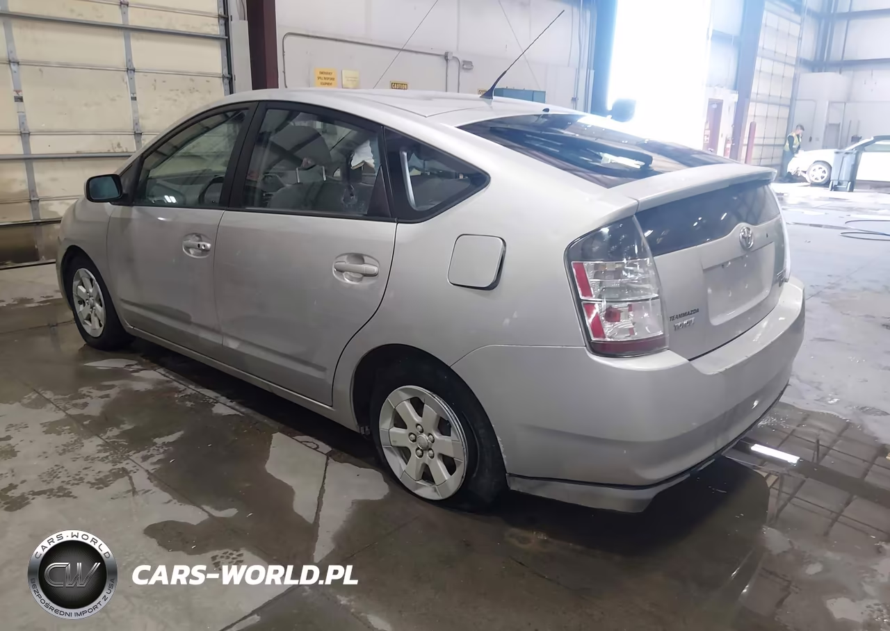 2004 Toyota Prius VIN:JTDKB20UX40050394 - 3