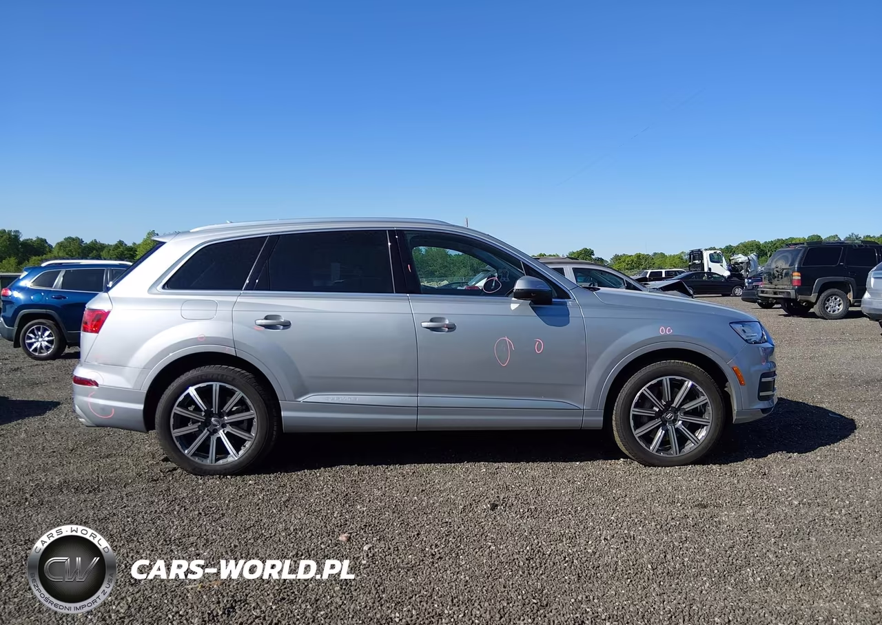 2017 Audi Q7 3.0T Premium VIN:WA1LAAF76HD000507 - 14