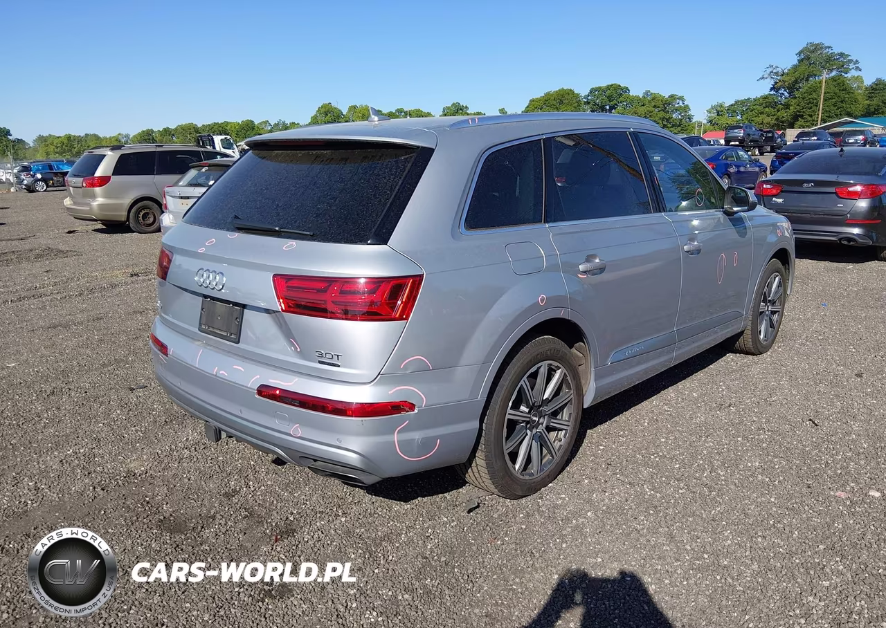 2017 Audi Q7 3.0T Premium VIN:WA1LAAF76HD000507 - 4