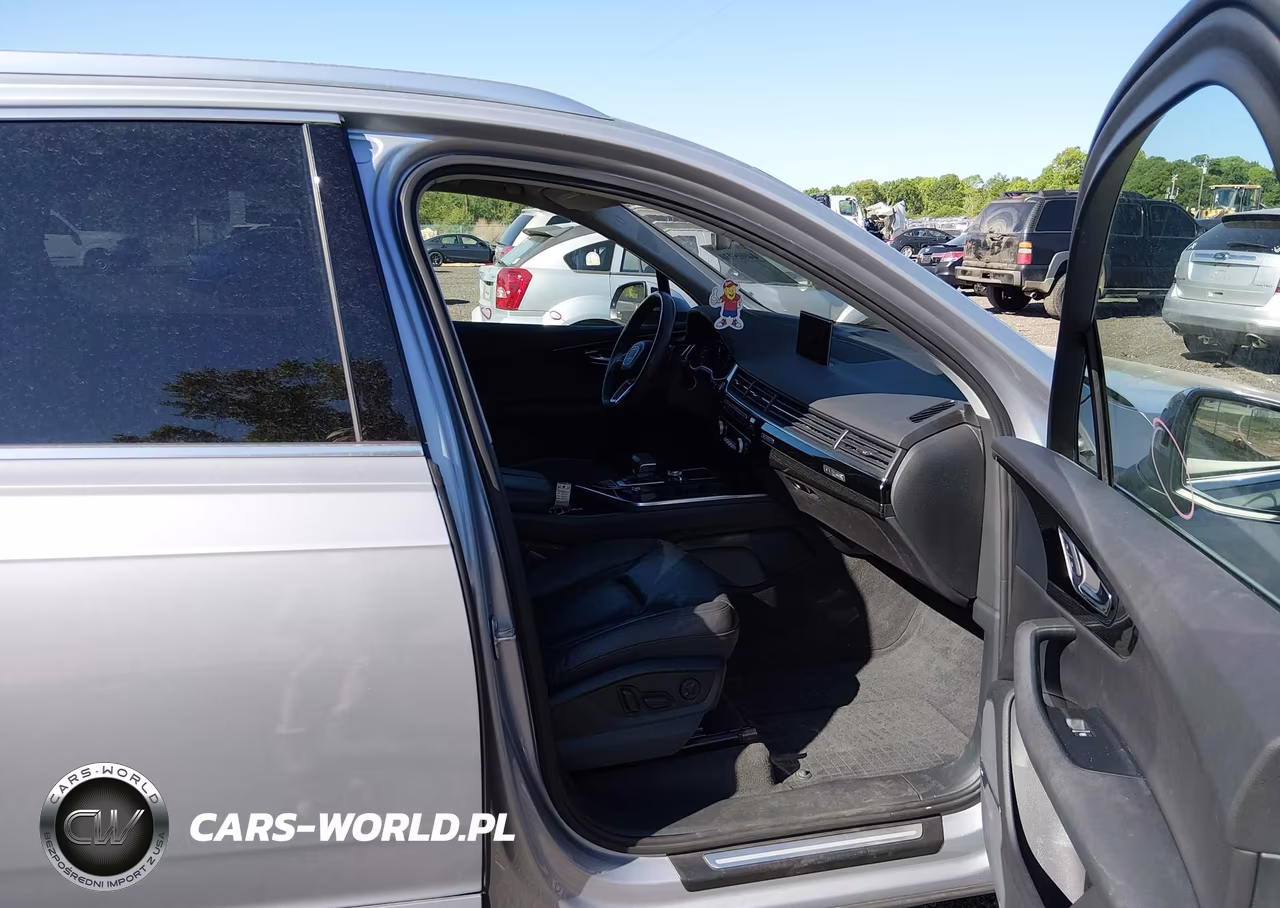 2017 Audi Q7 3.0T Premium VIN:WA1LAAF76HD000507 - 5