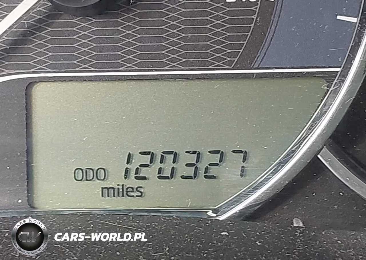 2015 Toyota Corolla Le VIN:5YFBURHE8FP296563 - 15
