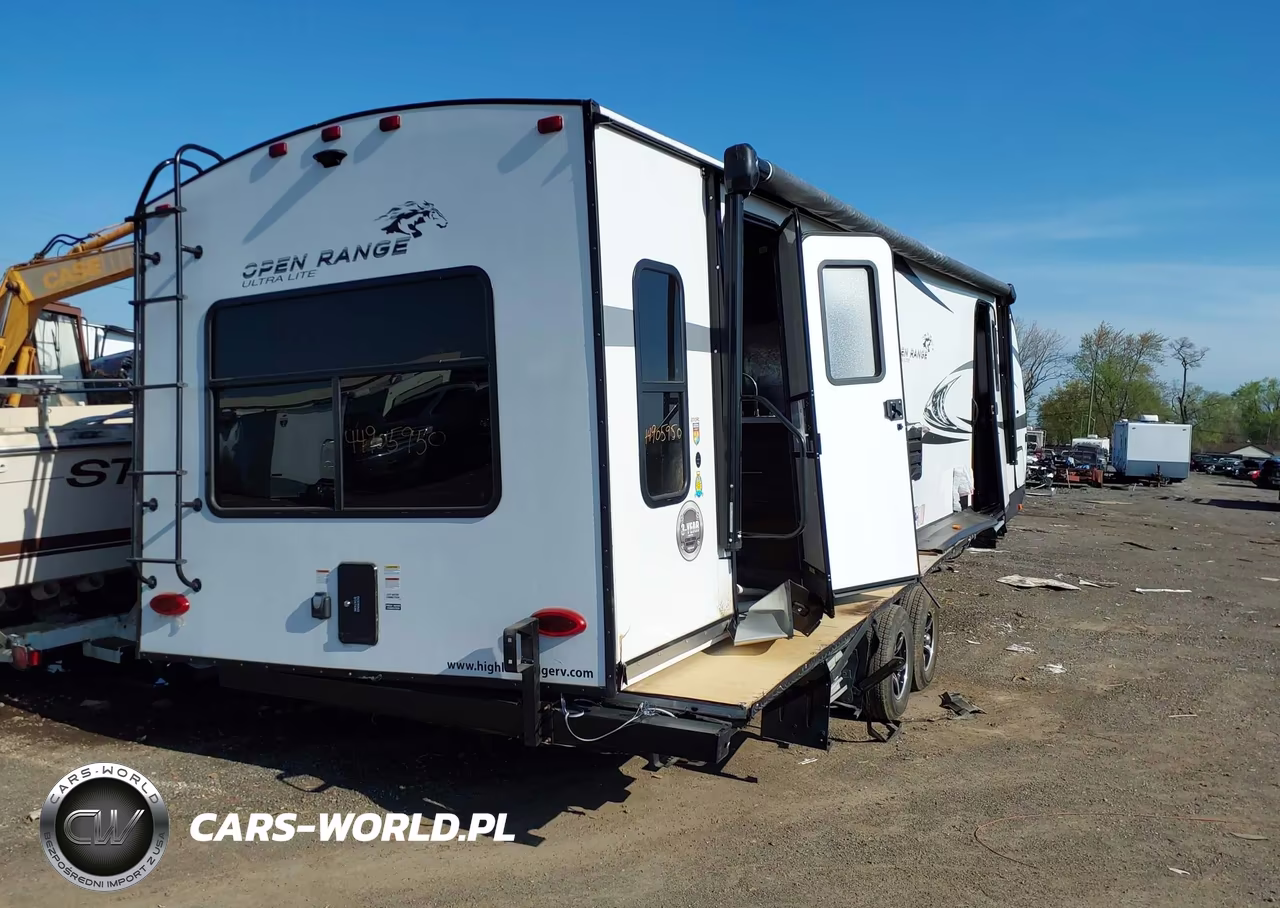 2018 Highland Ridge Ultra L VIN:58TBH0BPXJ3UF3125 - 4
