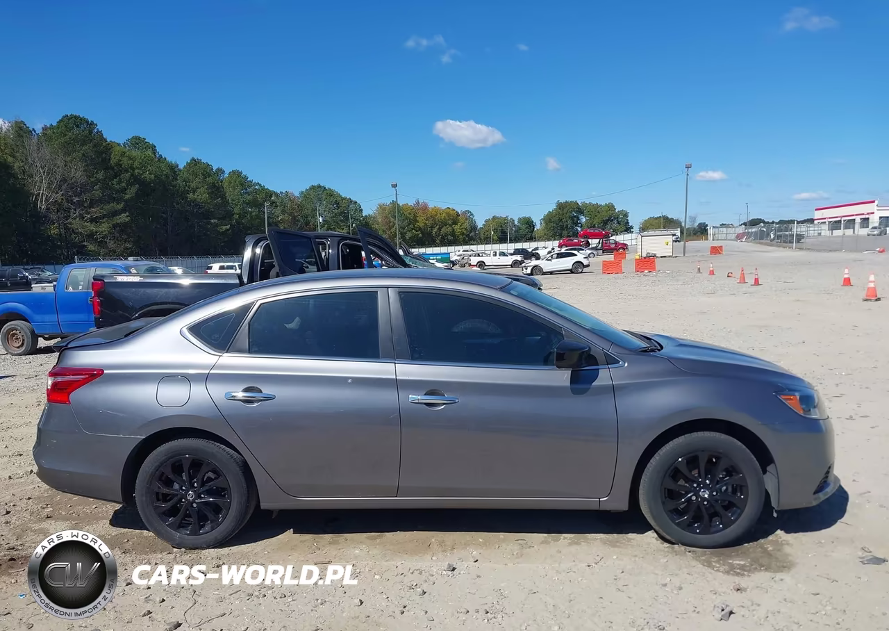 2018 Nissan Sentra S VIN:3N1AB7AP9JY304022 - 13