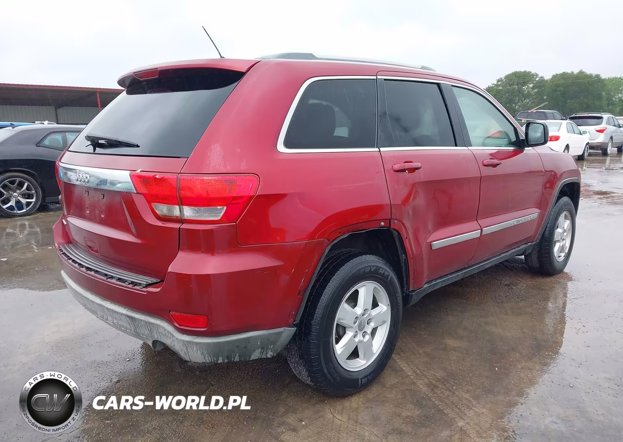 2012 Jeep Grand Cherokee Laredo VIN:1C4RJEAG2CC185717 - 4