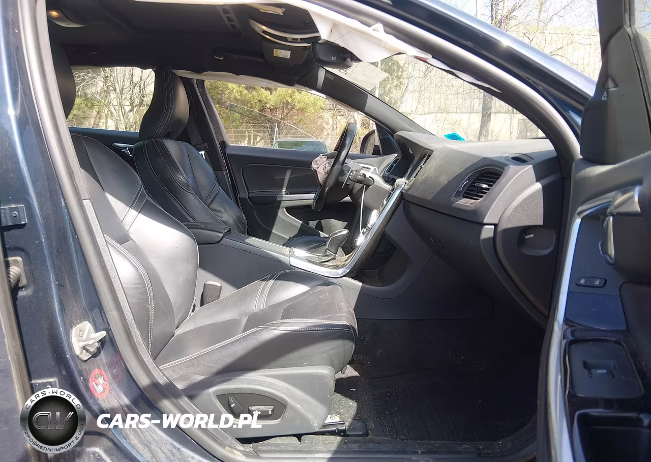 2015 Volvo V60 T5 Premier VIN:YV1612SK2F1233778 - 5