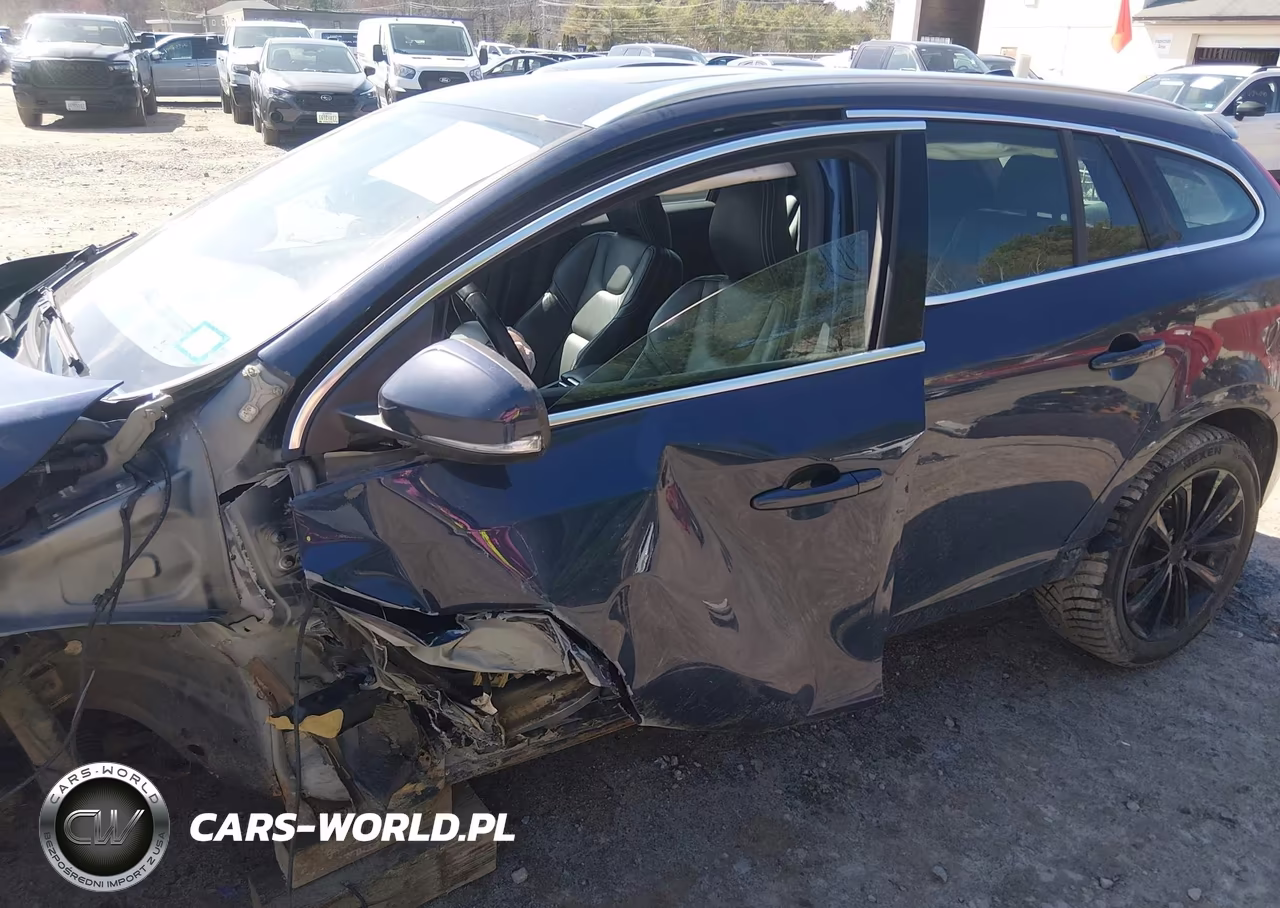 2015 Volvo V60 T5 Premier VIN:YV1612SK2F1233778 - 6