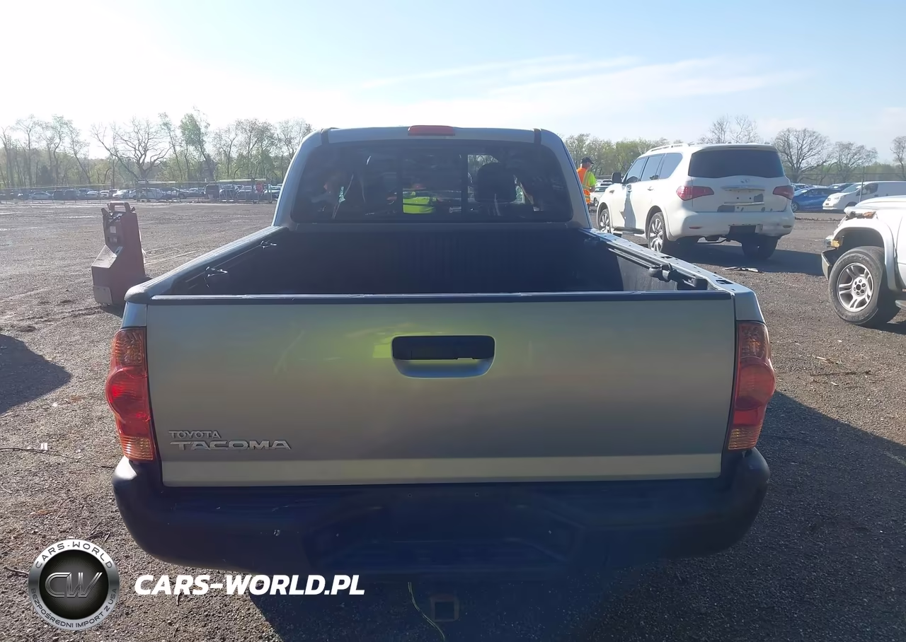 2015 Toyota Tacoma VIN:5TFTX4CNXFX059712 - 17