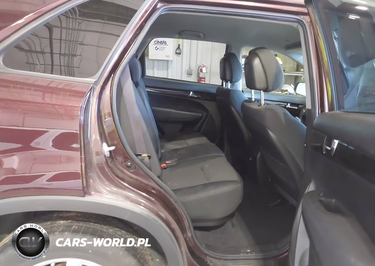 2011 Kia Sorento Lx V6 VIN:5XYKTDA24BG144851 - 8