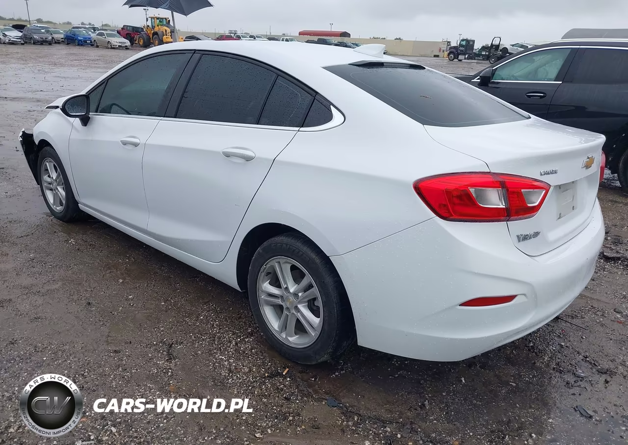 2018 Chevrolet Cruze Lt Auto VIN:1G1BE5SM5J7237849 - 3