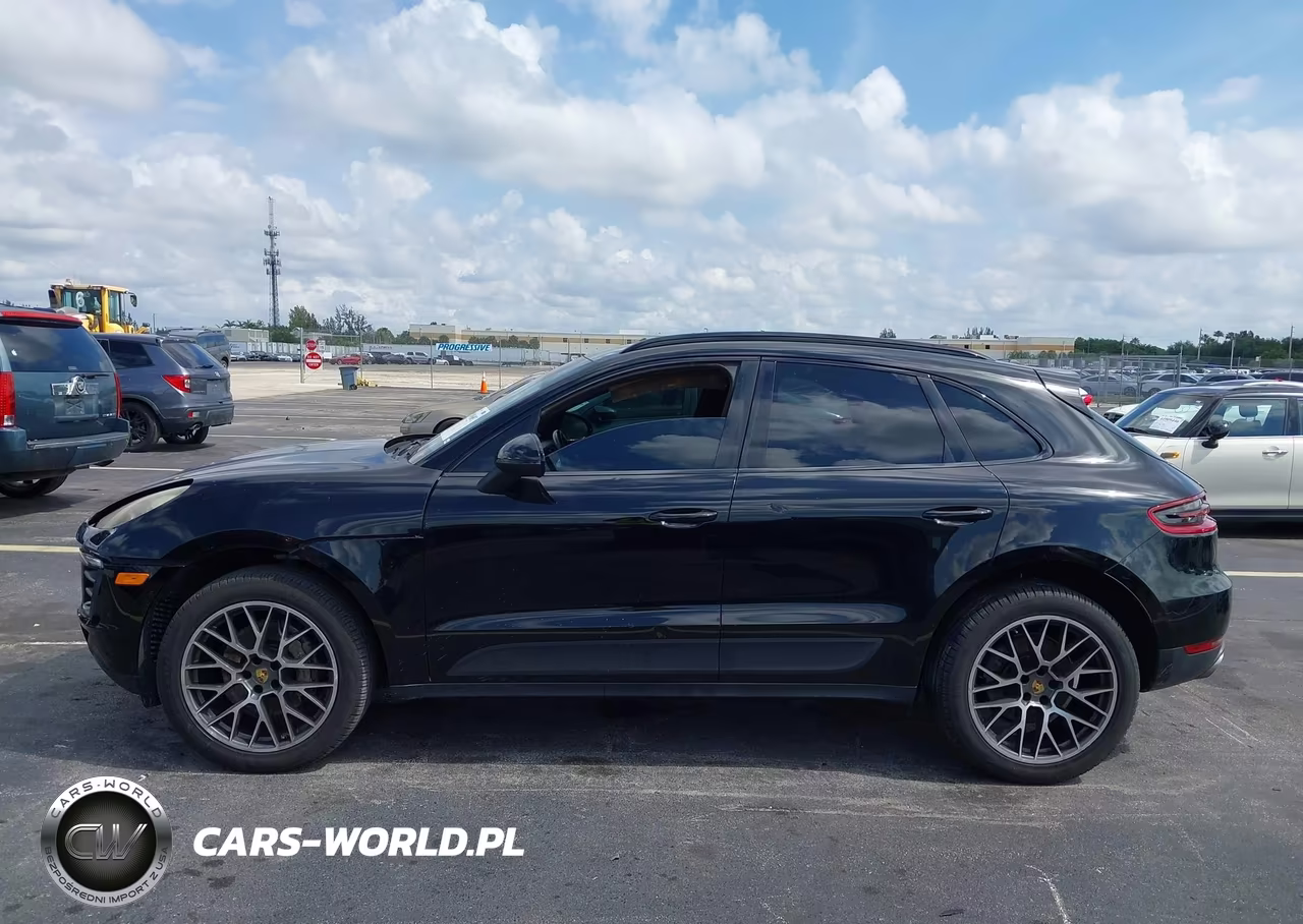 2017 Porsche Macan S VIN:WP1AB2A55HLB20342 - 14