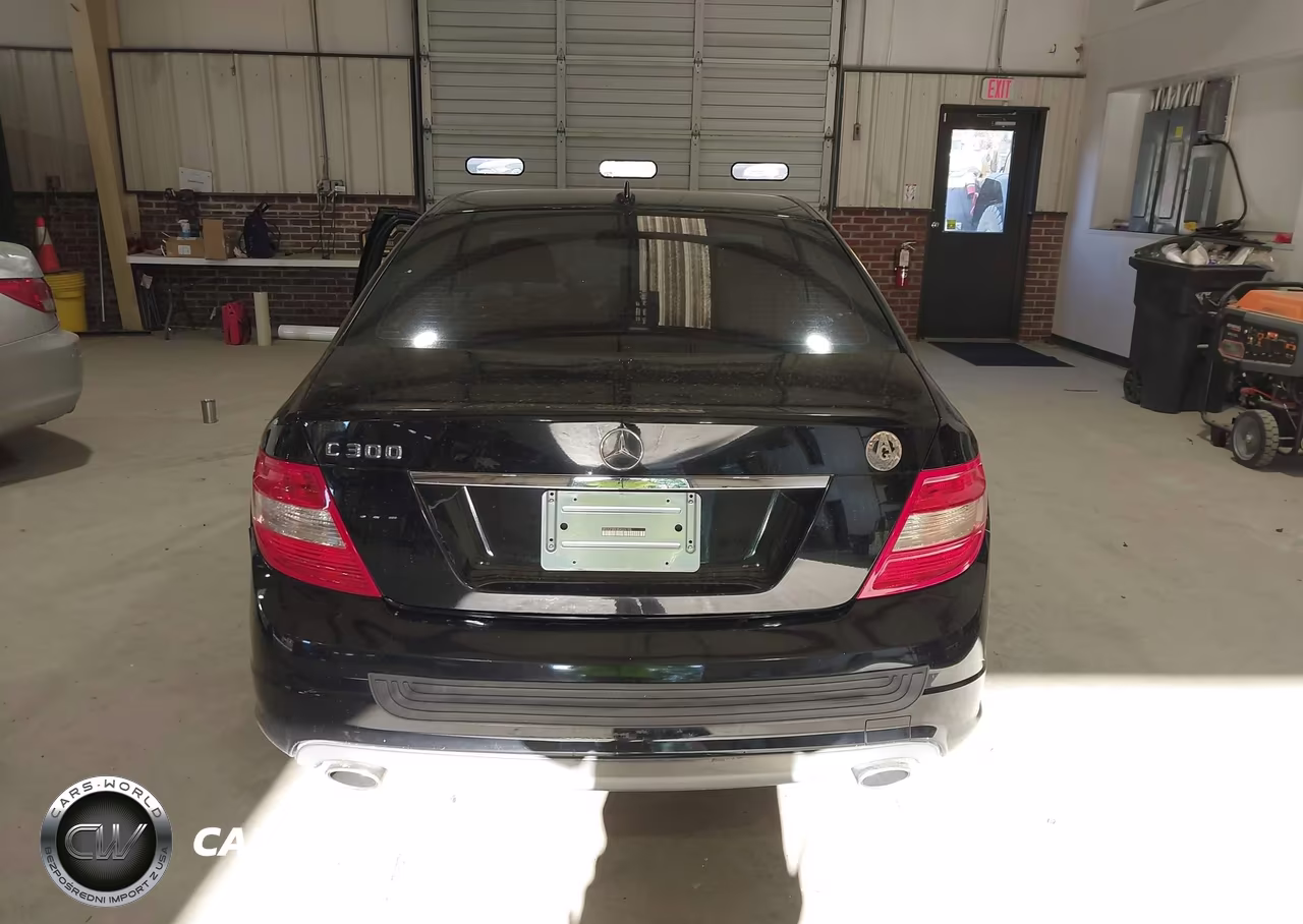 2011 Mercedes-Benz C 300 Sport VIN:WDDGF5EB3BA526193 - 16